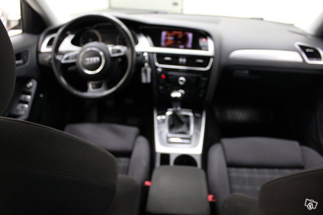 Audi A4 9