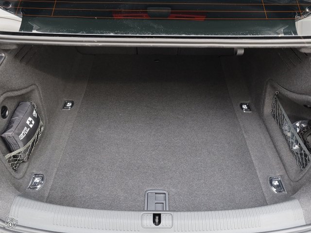 Audi A4 9