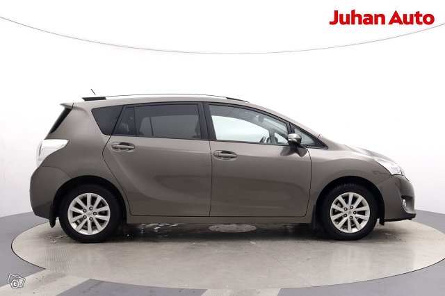 Toyota VERSO 3