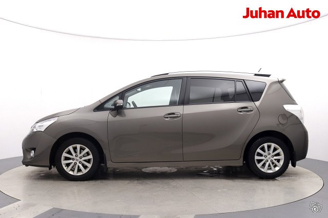Toyota VERSO 5