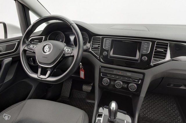 Volkswagen GOLF SPORTSVAN 9