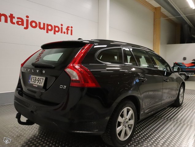 Volvo V60 3