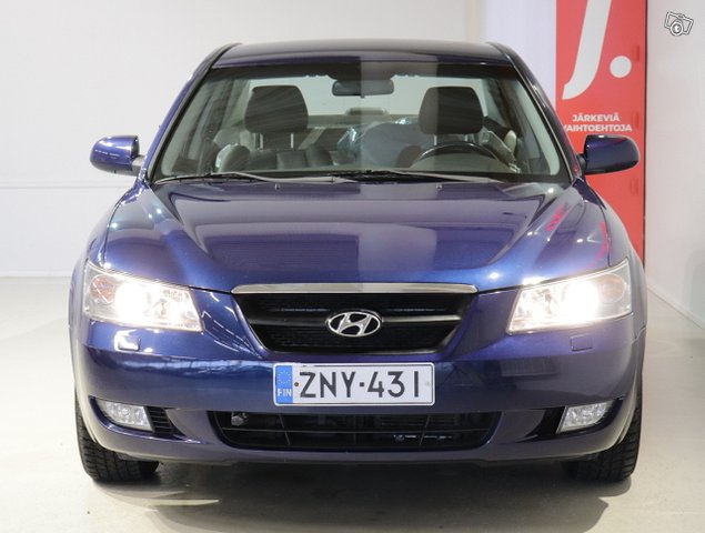 Hyundai Sonata 5