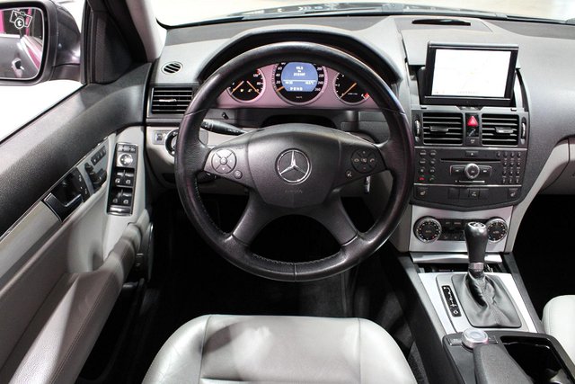Mercedes-Benz C 16