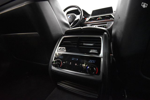 BMW 730 24