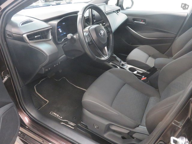 Toyota Corolla 4