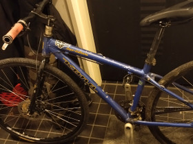 Kona dew deluxe romupyörä, Kilpapyörät, Polkupyörät ja pyöräily, Turku, Tori.fi Kona dew deluxe romupyörä, Kilpapyörät, Polkupyörät ja pyöräily, Turku, Tori.fi