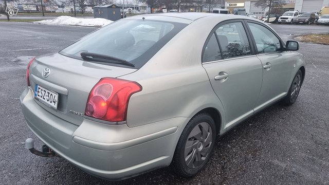 Toyota Avensis 6