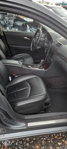 Mercedes-Benz E 220 6