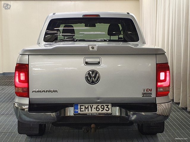Volkswagen Amarok 8