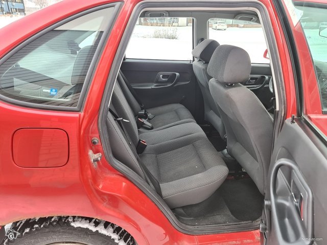 Volkswagen Polo 12
