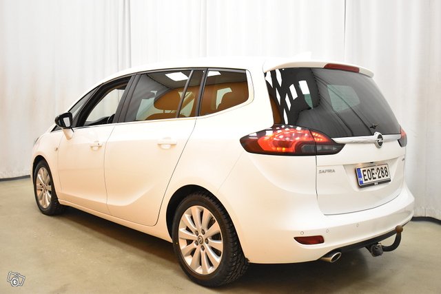 Opel Zafira 5