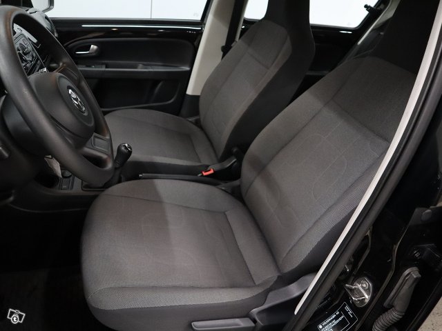 Volkswagen Up 9