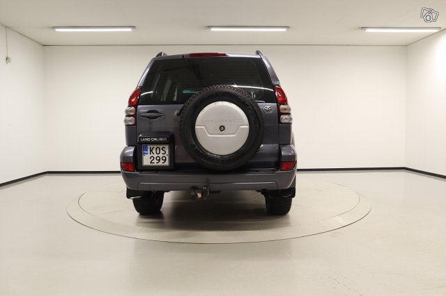 Toyota Land Cruiser 6