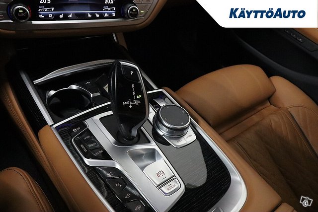 BMW 745 15