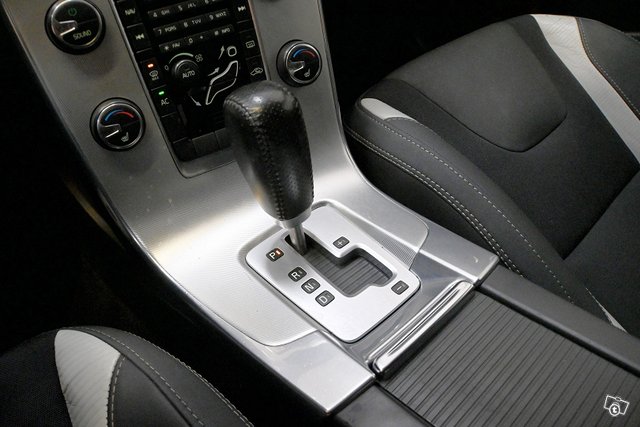 Volvo S60 22