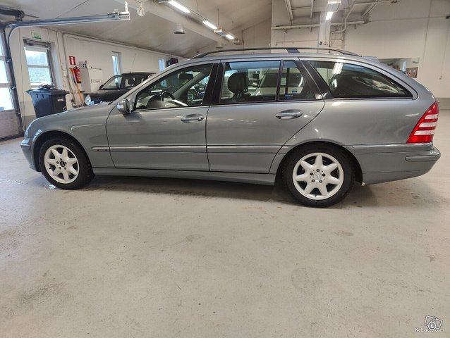 Mercedes-Benz C 6