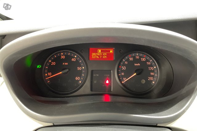 Nissan Primastar 15