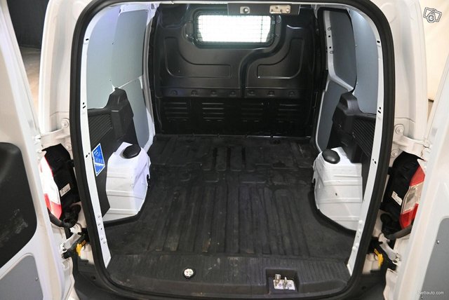 Ford Transit Courier 15