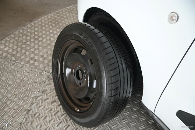 Ford Transit Courier 20
