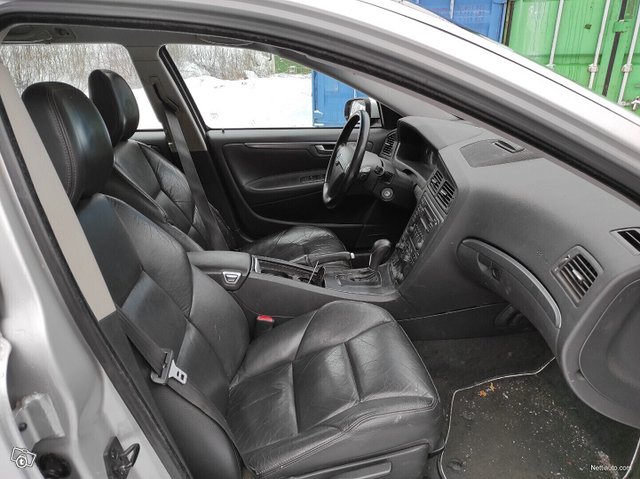 Volvo V70 7