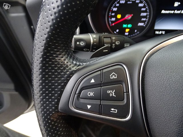 Mercedes-Benz C 22