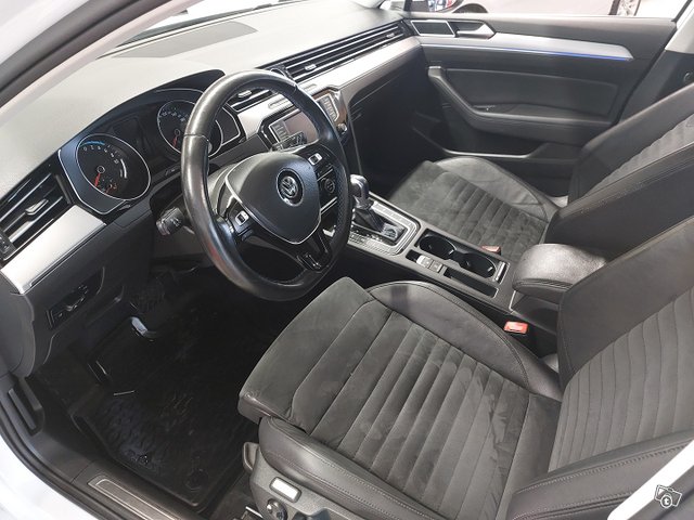 Volkswagen Passat 12