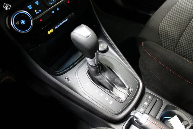 FORD Puma 21
