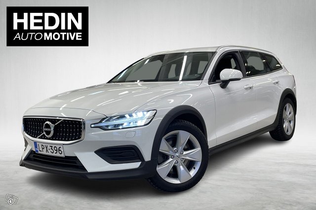 VOLVO V60 Cross Country