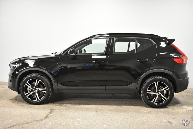 Volvo XC40 3