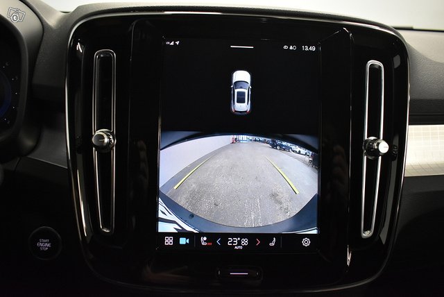 Volvo XC40 17
