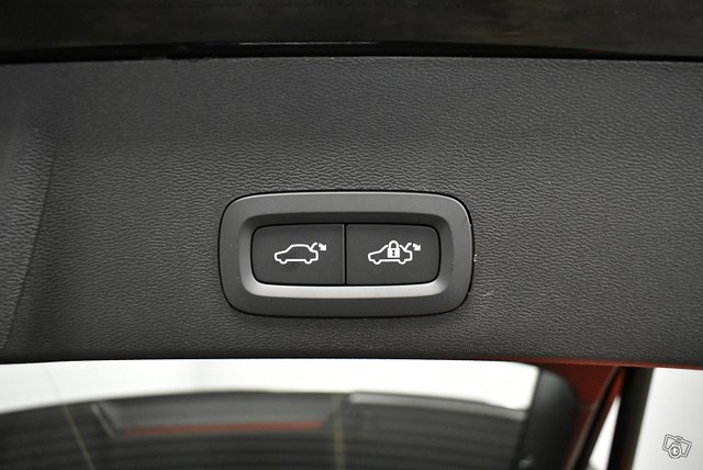 Volvo XC40 21
