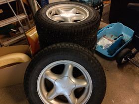 Ford Mustang 16" vanteet Hakkapeliitta7 nastoilla, Renkaat ja vanteet, Kajaani, Tori.fi Ford Mustang 16" vanteet Hakkapeliitta7 nastoilla, Renkaat ja vanteet, Kajaani, Tori.fi