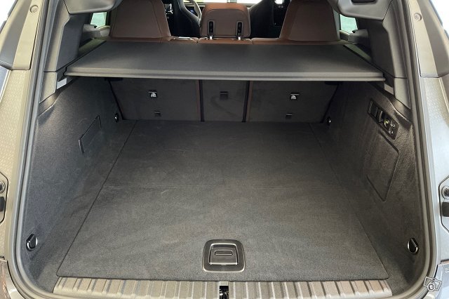 BMWI IX 10