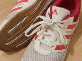 Adidas sisäpelikengät, Kuntoilu ja fitness, Urheilu ja ulkoilu, Humppila, Tori.fi Adidas sisäpelikengät, Kuntoilu ja fitness, Urheilu ja ulkoilu, Humppila, Tori.fi