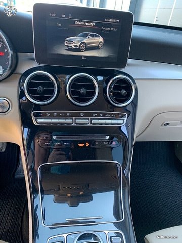Mercedes-Benz GLC 13