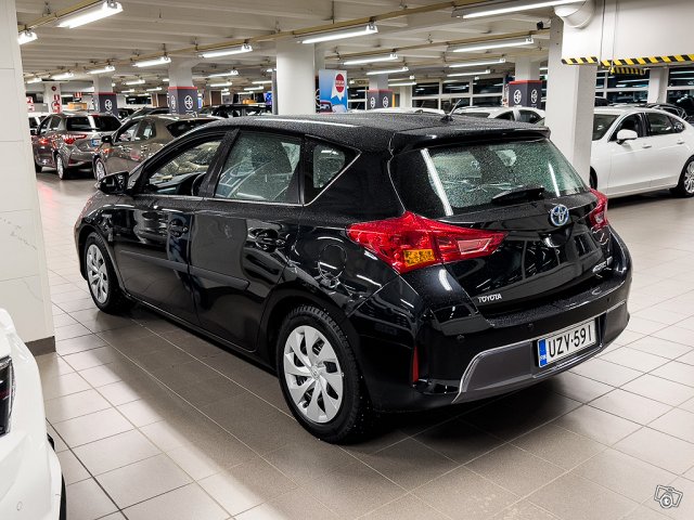 Toyota Auris 2
