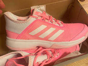 Uudet adidas adizero, Pelit ja muut harrastukset, Pori, Tori.fi Uudet adidas adizero, Pelit ja muut harrastukset, Pori, Tori.fi