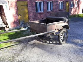 Vanhat hevoskärryt, Muut hevostarvikkeet, Hevoset ja hevosurheilu, Seinäjoki, Tori.fi Vanhat hevoskärryt, Muut hevostarvikkeet, Hevoset ja hevosurheilu, Seinäjoki, Tori.fi