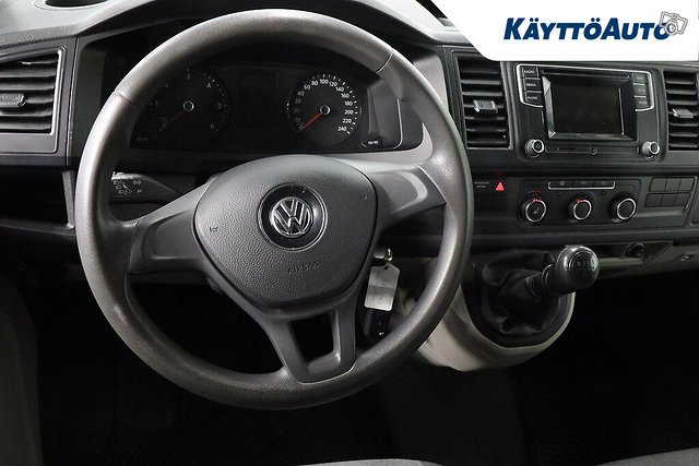 VOLKSWAGEN Transporter 10