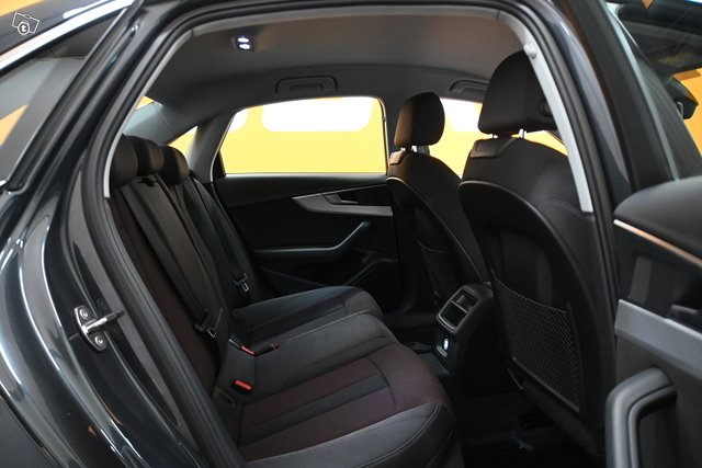 Audi A4 12