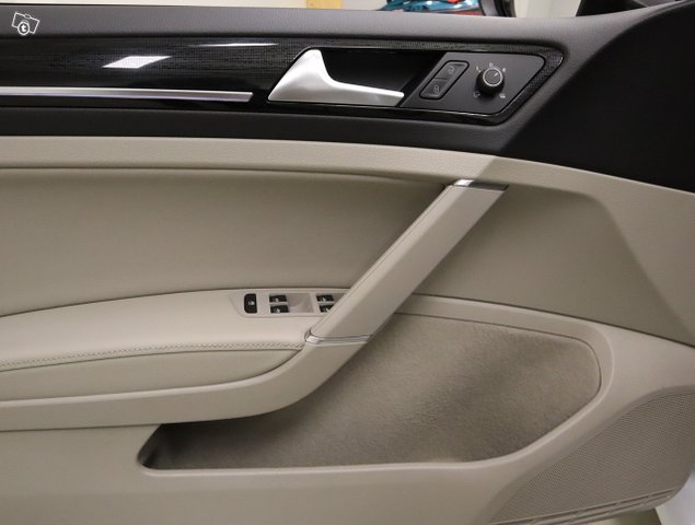 Volkswagen Golf 8