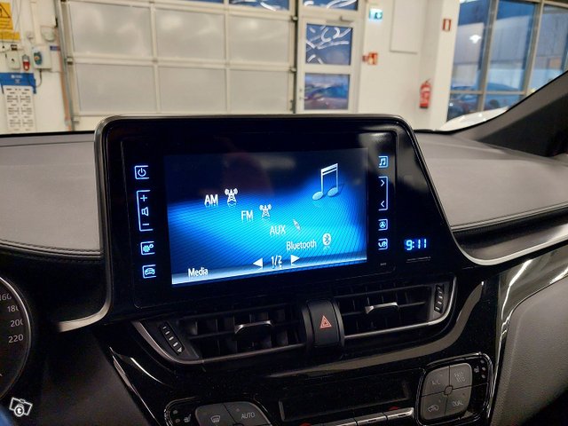 Toyota C-HR 12