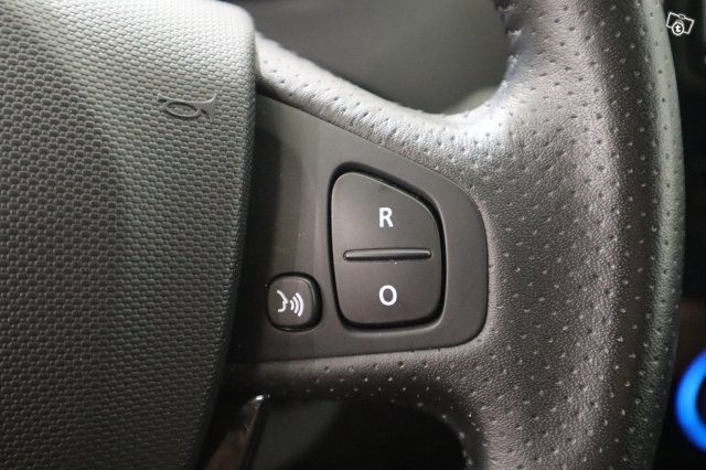 Renault Zoe 13