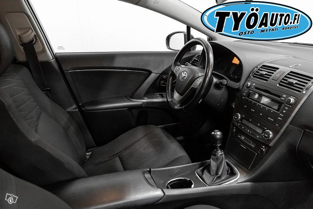 Toyota Avensis 11