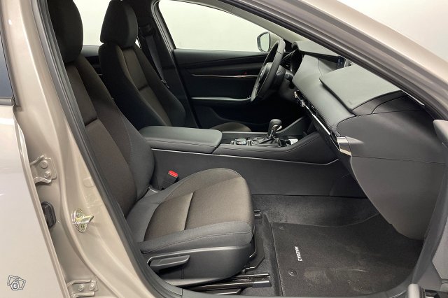 Mazda Mazda3 22