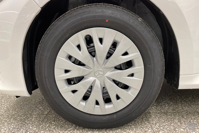 Mazda Mazda2 11