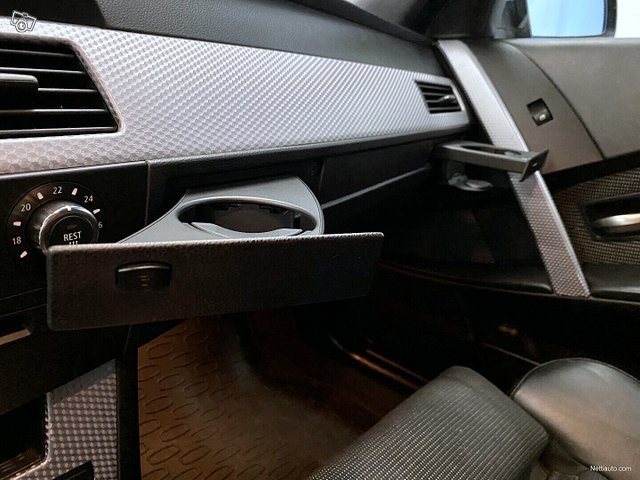 BMW 523 14