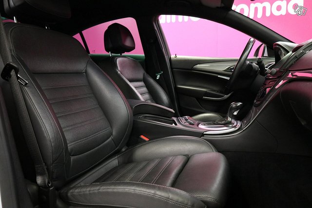 Opel Insignia 8