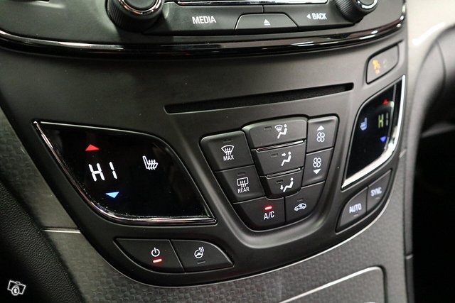 Opel Insignia 19